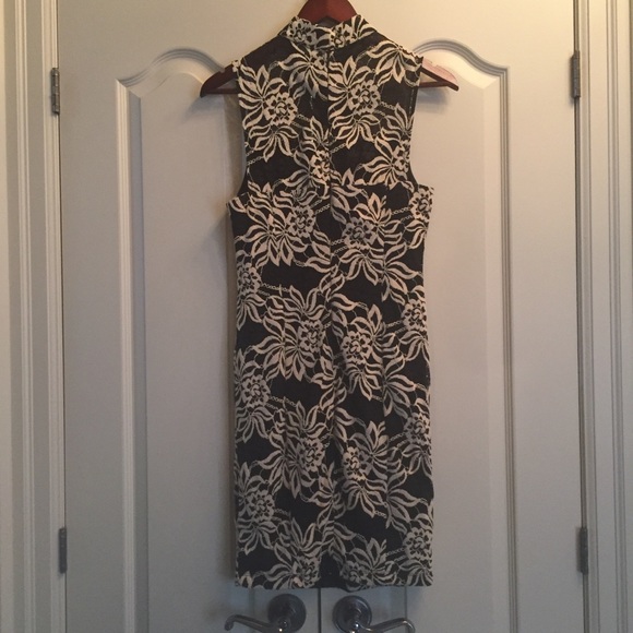 Gorgeous NWT formal lace dress - Picture 5 of 7